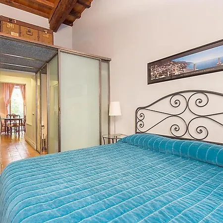 Sleeps 6 Air Con Wifi Apartmán Řím