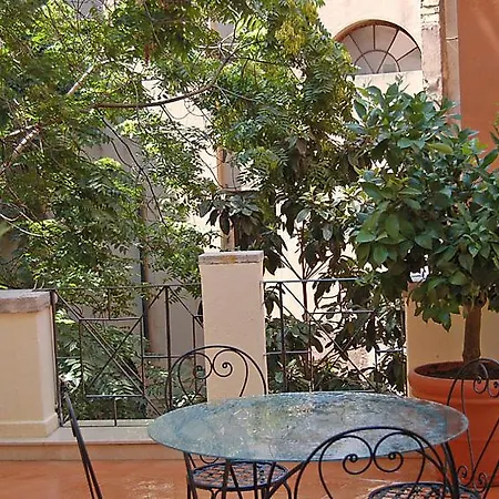 Apartmán Sleeps 6 Air Con Wifi *